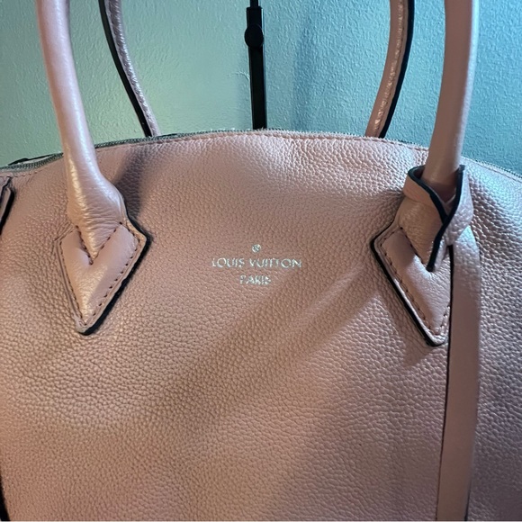 Louis vuitton soft lockit magnolia MM (well used) - Picture 3 of 15